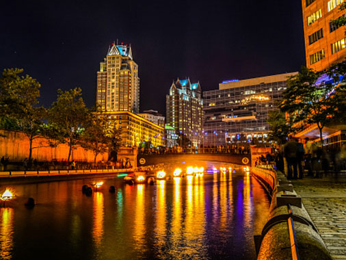 Northeast Regional Train Boston, Providence / Springfield ...