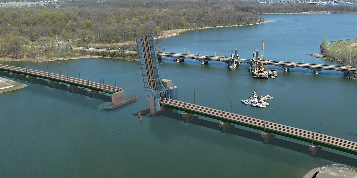 Se eleva una sección del Pelham Bay Bridge para que pase una embarcación.