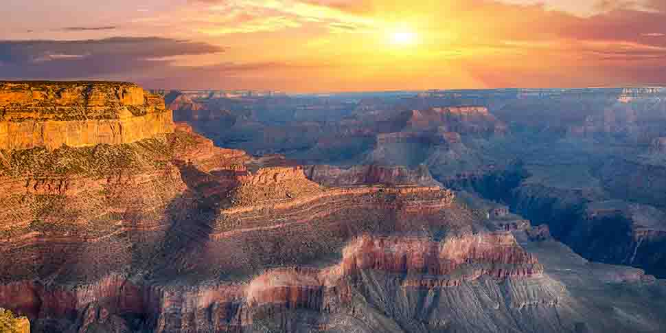 Los coloridos picos y valles del Gran Cañón.