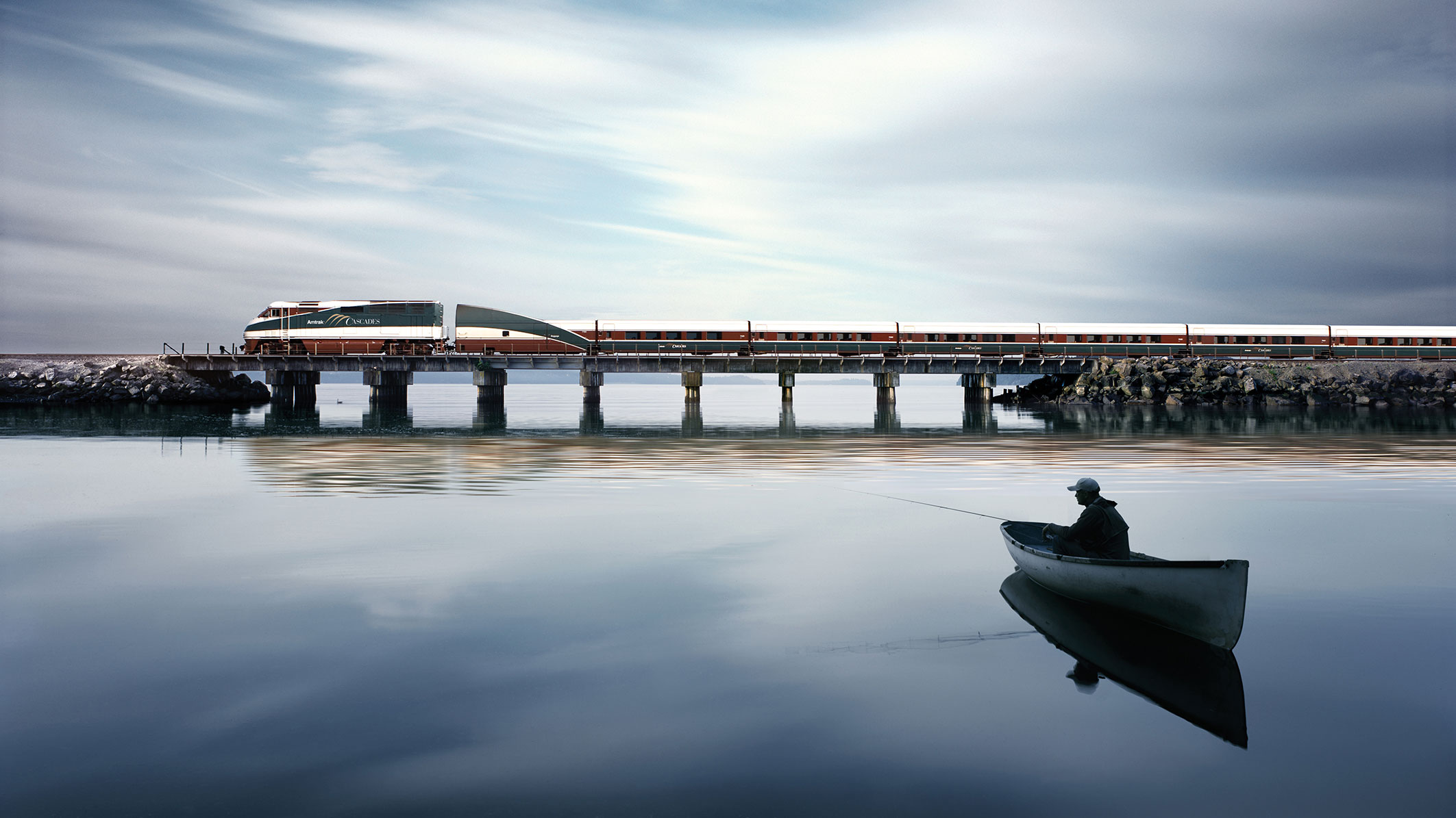 amtrak-cascades-train-vancouver-bc-seattle-tacoma-portland-salem